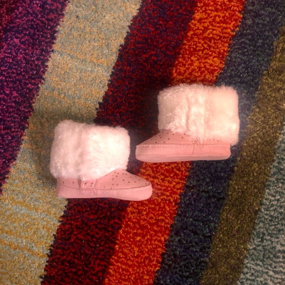 PINK BABY BOOTIES WITH FUR - Picture 4 of 8